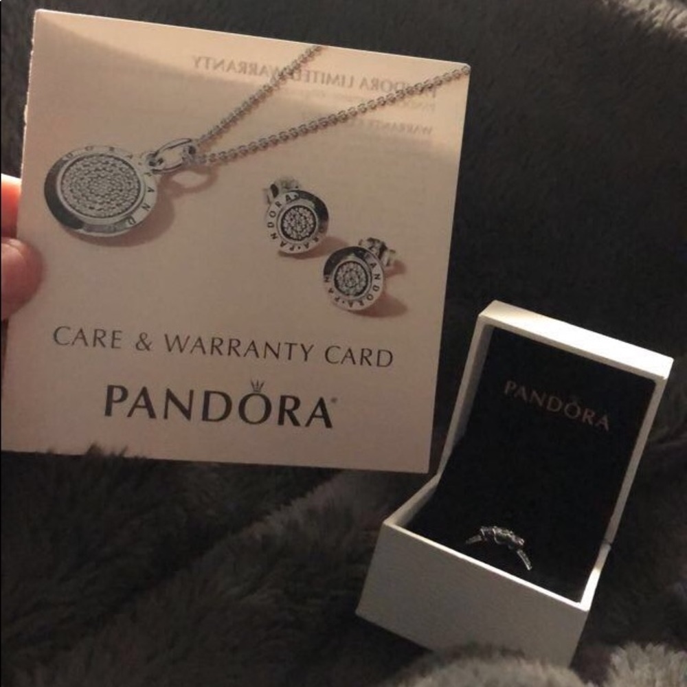 PANDORA FAIRYTALE SPARKLE RING